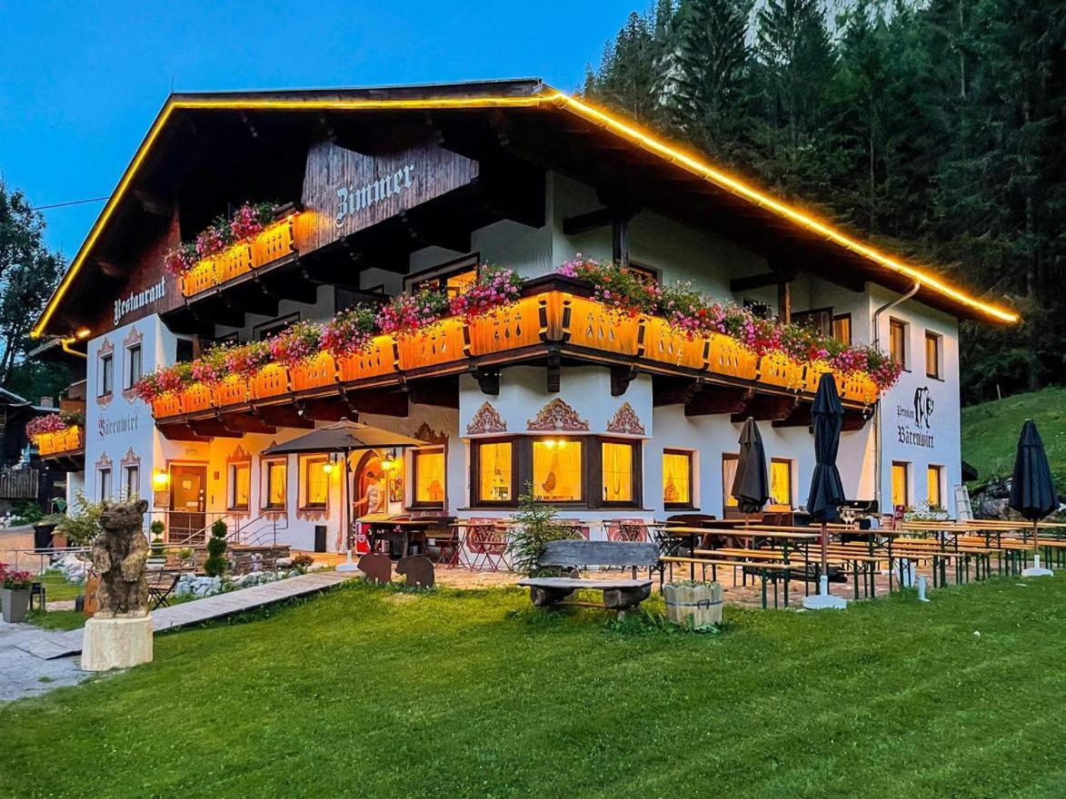 Garni Baerenwirt Bed & Breakfast ลอยทัช ภายนอก รูปภาพ