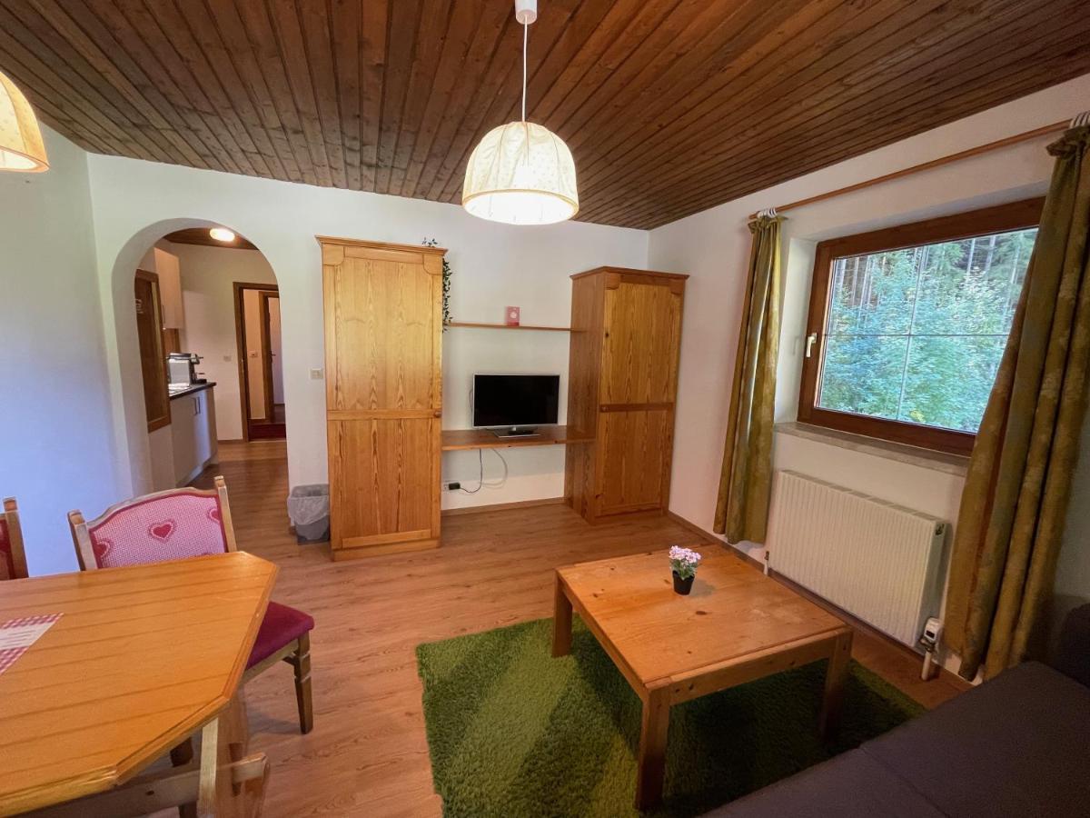 Garni Baerenwirt Bed & Breakfast ลอยทัช ภายนอก รูปภาพ