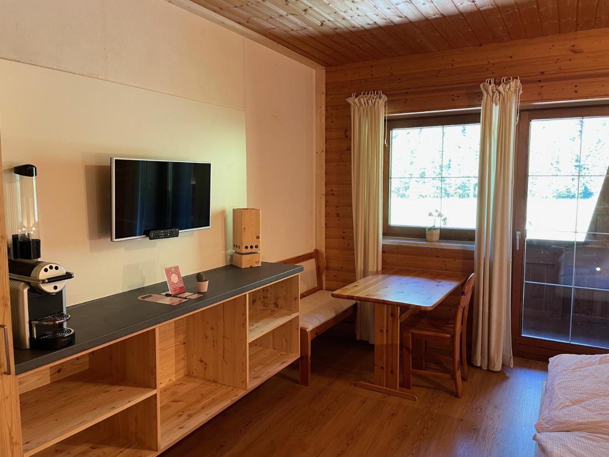 Garni Baerenwirt Bed & Breakfast ลอยทัช ภายนอก รูปภาพ