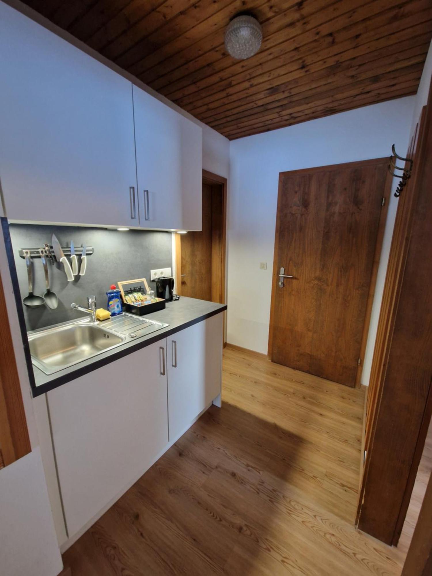Garni Baerenwirt Bed & Breakfast ลอยทัช ภายนอก รูปภาพ