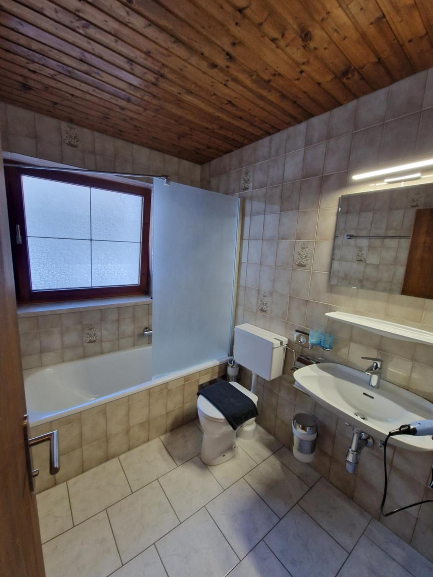 Garni Baerenwirt Bed & Breakfast ลอยทัช ภายนอก รูปภาพ