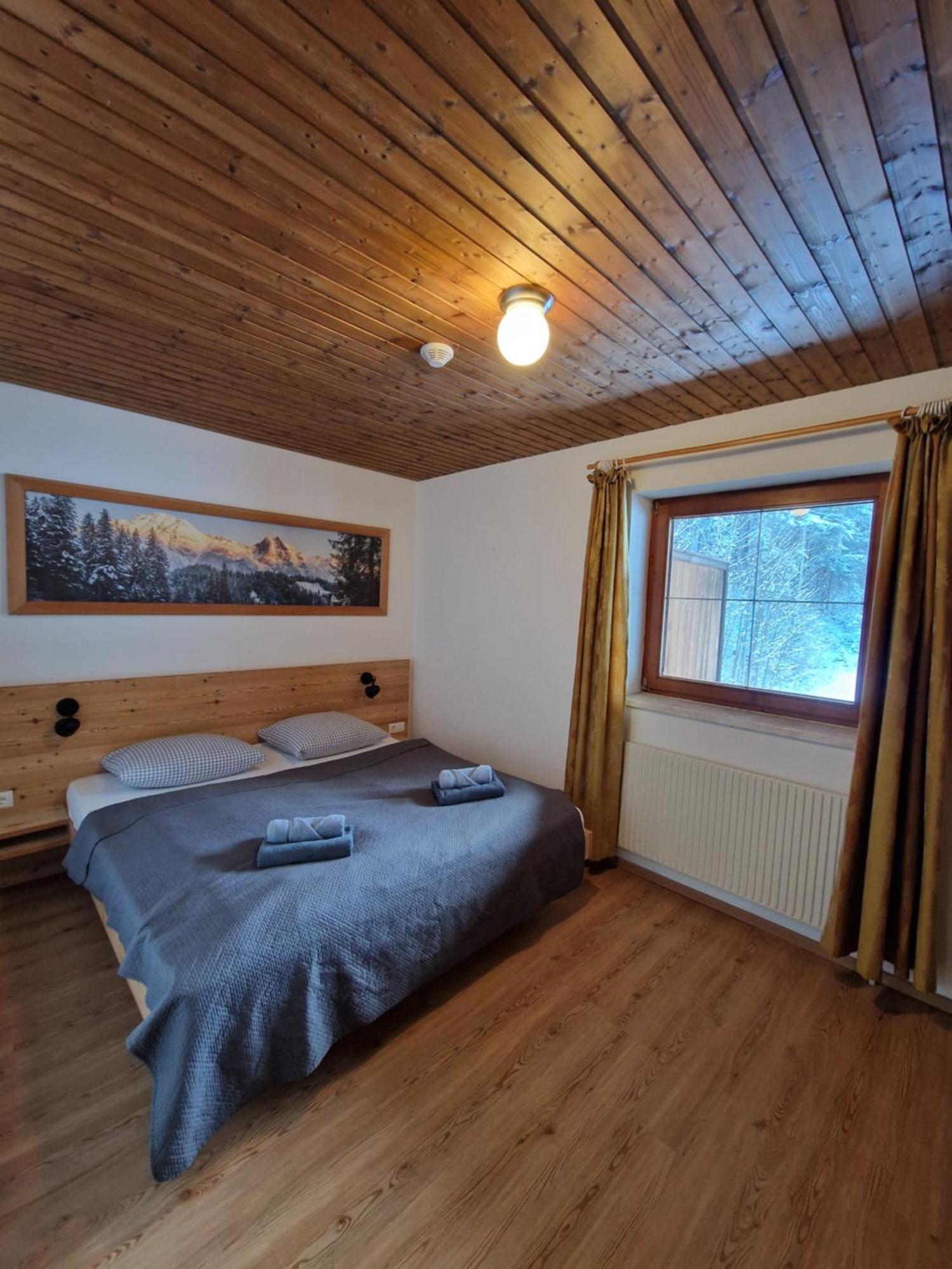 Garni Baerenwirt Bed & Breakfast ลอยทัช ภายนอก รูปภาพ