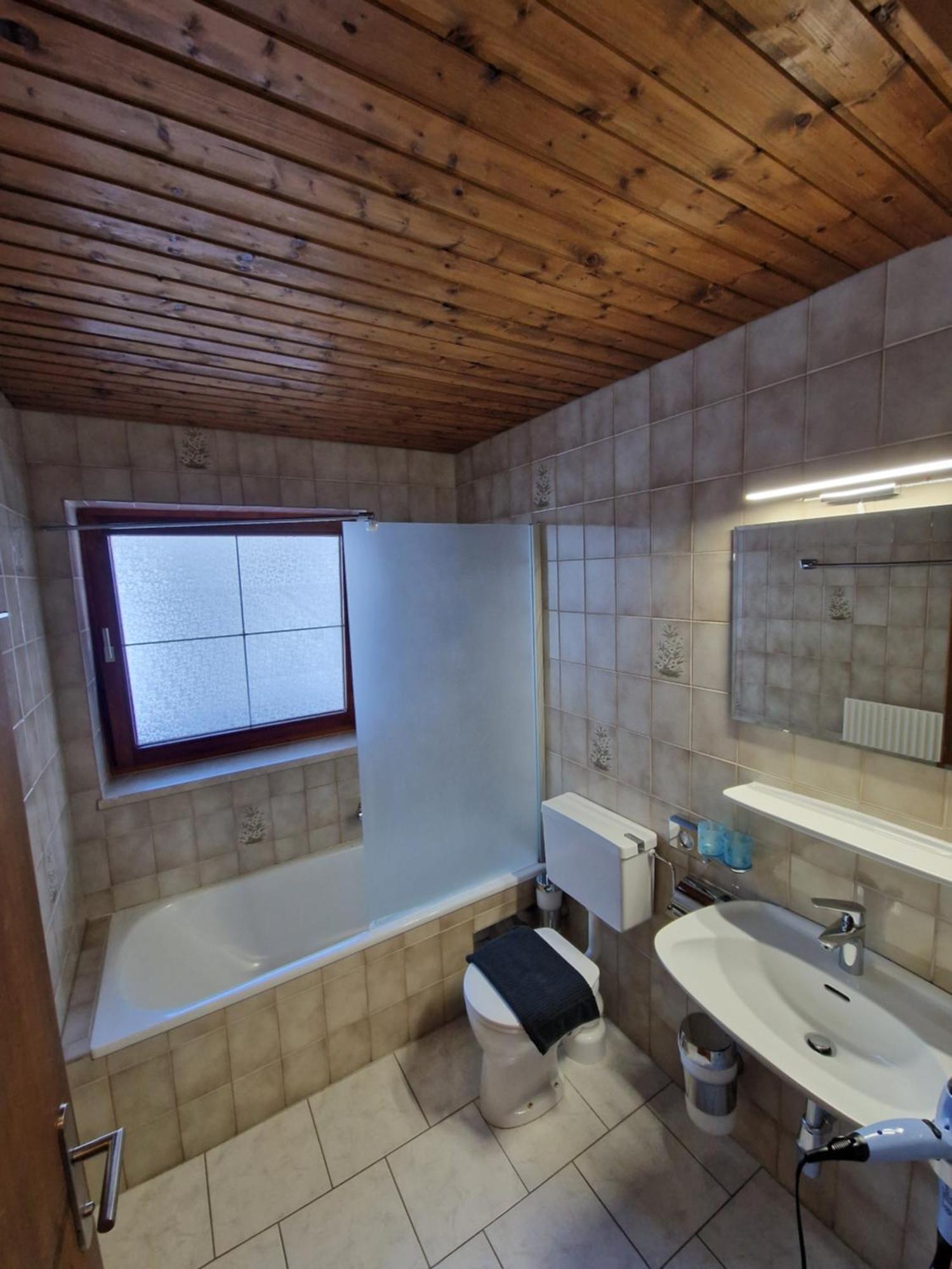 Garni Baerenwirt Bed & Breakfast ลอยทัช ภายนอก รูปภาพ